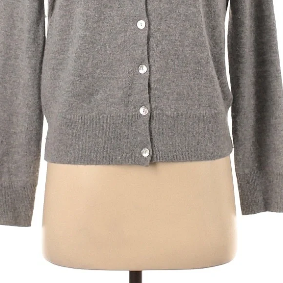 Quince 100% Cashmere Mongolian Cardigan Grey Button Front Sweater Size Small - Picture 5 of 11